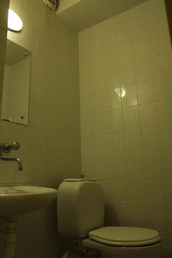 טביליסי Herrmas Hostel מראה חיצוני תמונה