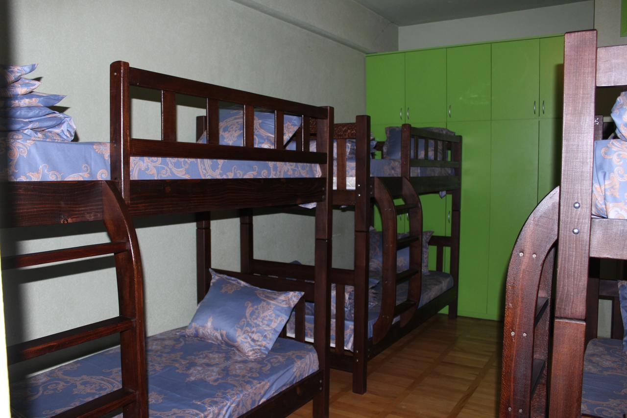 טביליסי Herrmas Hostel מראה חיצוני תמונה