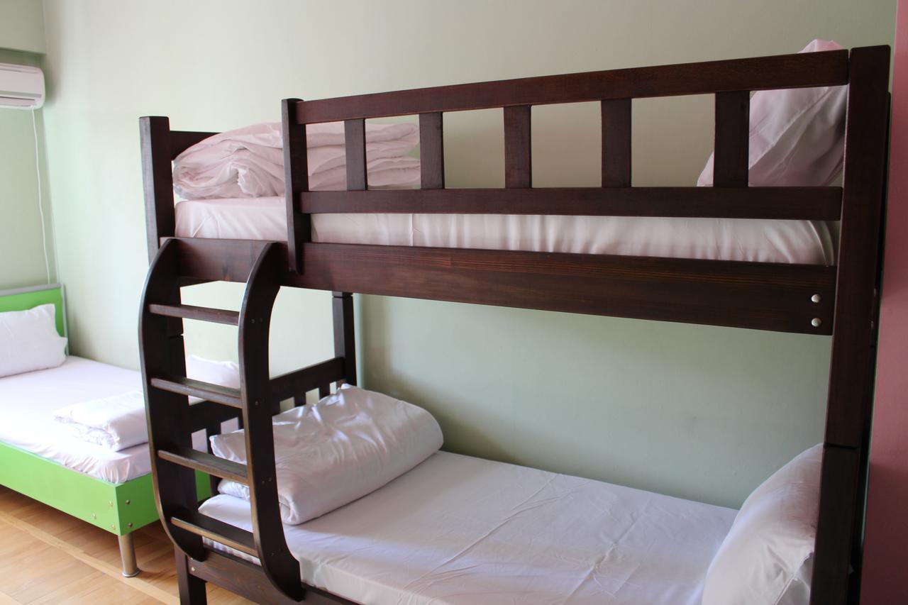 טביליסי Herrmas Hostel מראה חיצוני תמונה