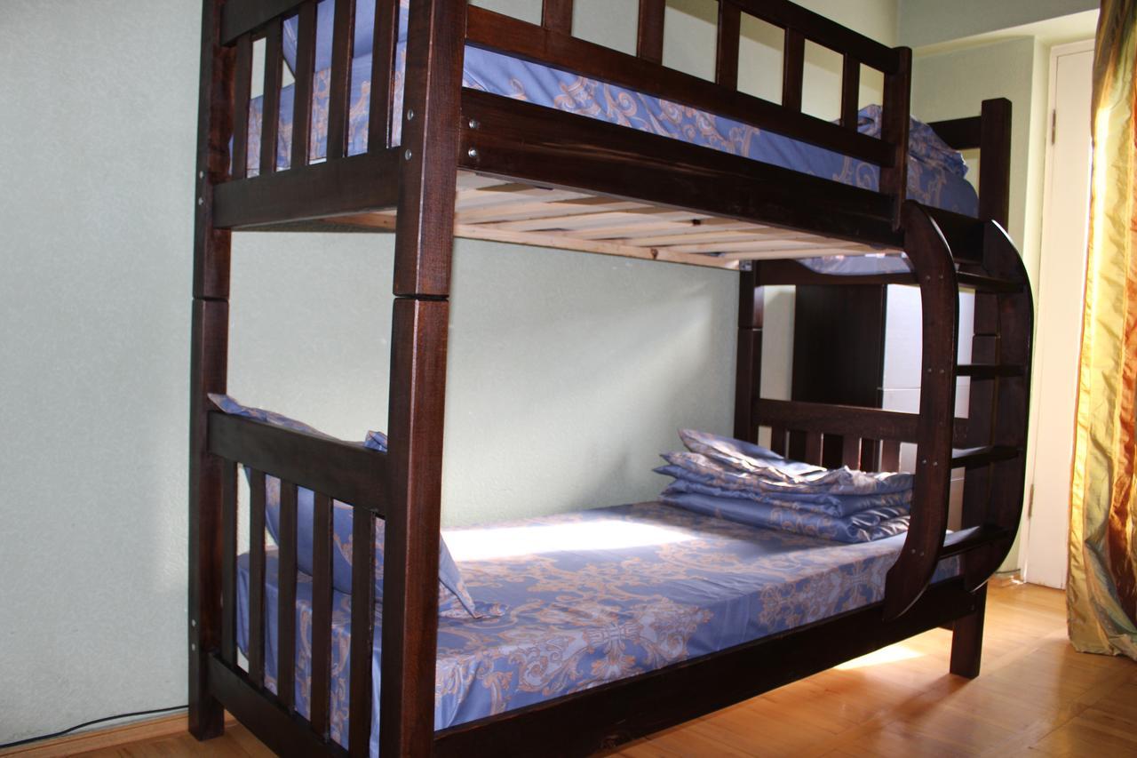 טביליסי Herrmas Hostel מראה חיצוני תמונה